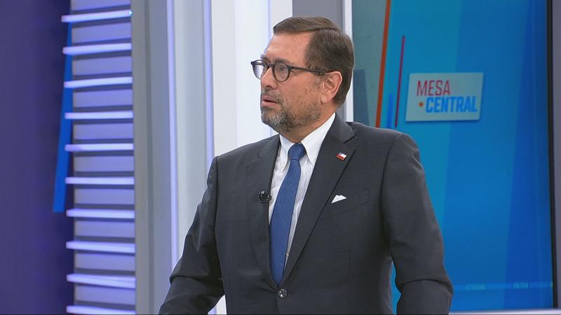 Canciller confirma que evalúan sumar a Trinidad Steinert a un cargo en el exterior