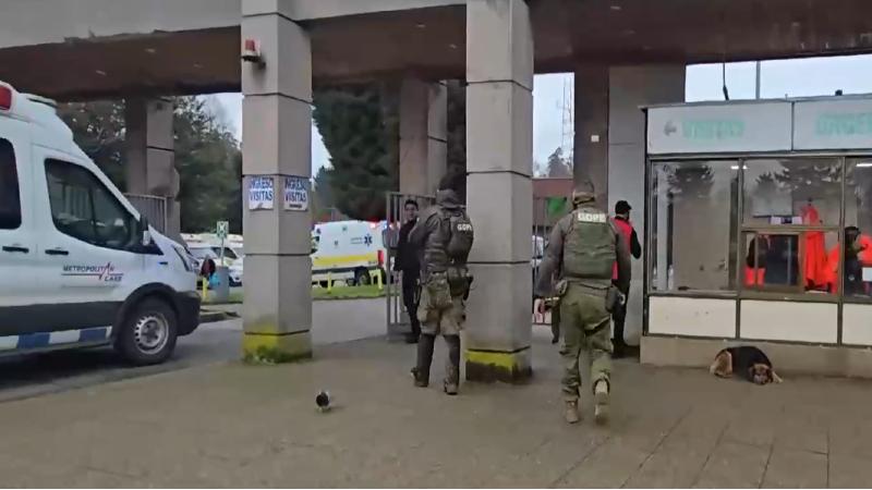 T13 - Carabineros baleados en Valdivia