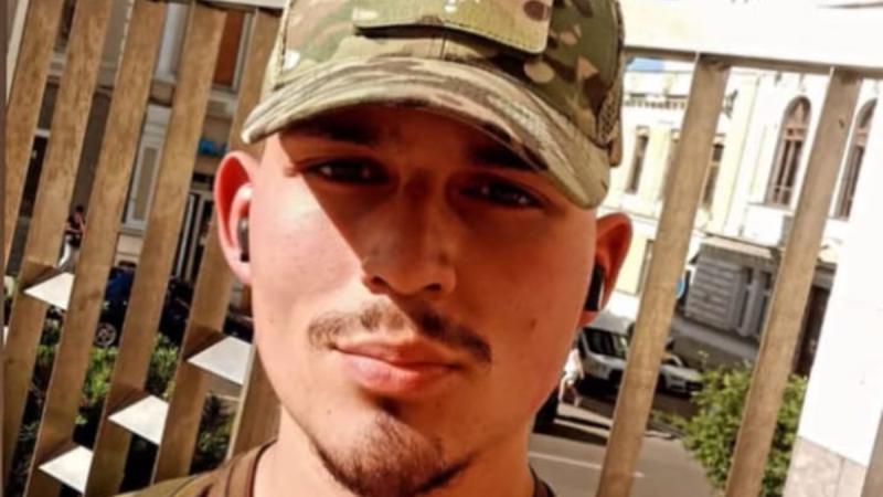 Madre de chileno muerto en Ucrania recuerda diálogo antes de su última misión - T13