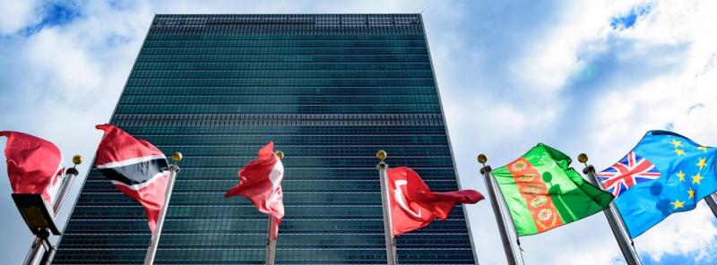 ONU - Un hombre muere tras prenderse fuego frente a sede de la ONU en Nueva York