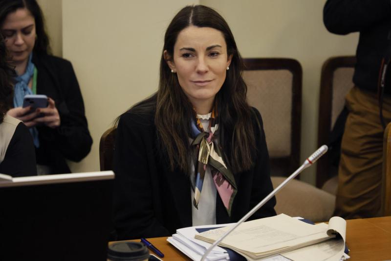 Aton- Ministra Arzola impulsa el proyecto en el Congreso