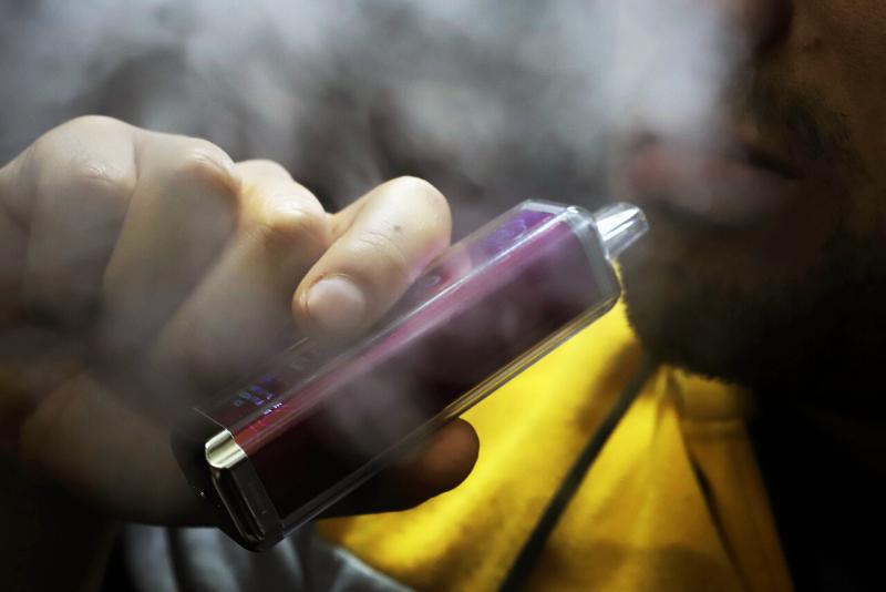Agencia UNO - Pueden provocar la muerte en niños y basta sólo unas gotas: Alertan aumento de intoxicaciones por vaper en menores de 5 años