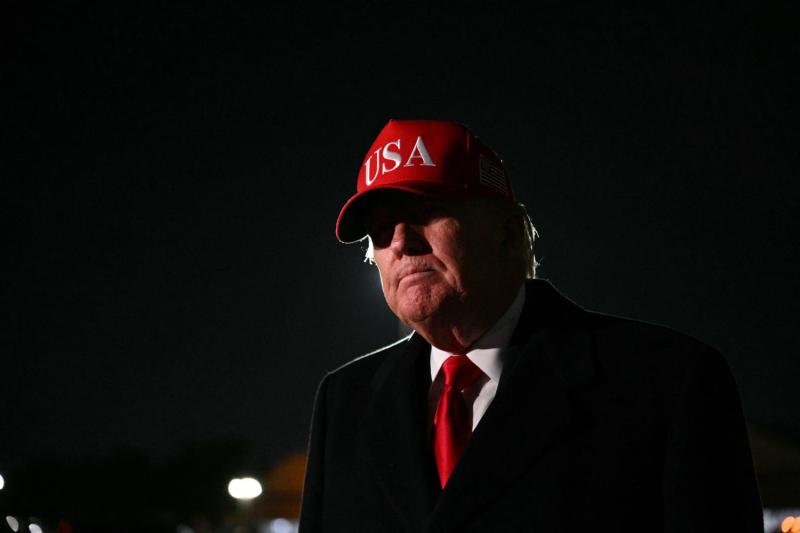 AFP - "¡Noticias Falsas!": Trump arremete contra filtraciones sobre que EE.UU tiene escases de municiones