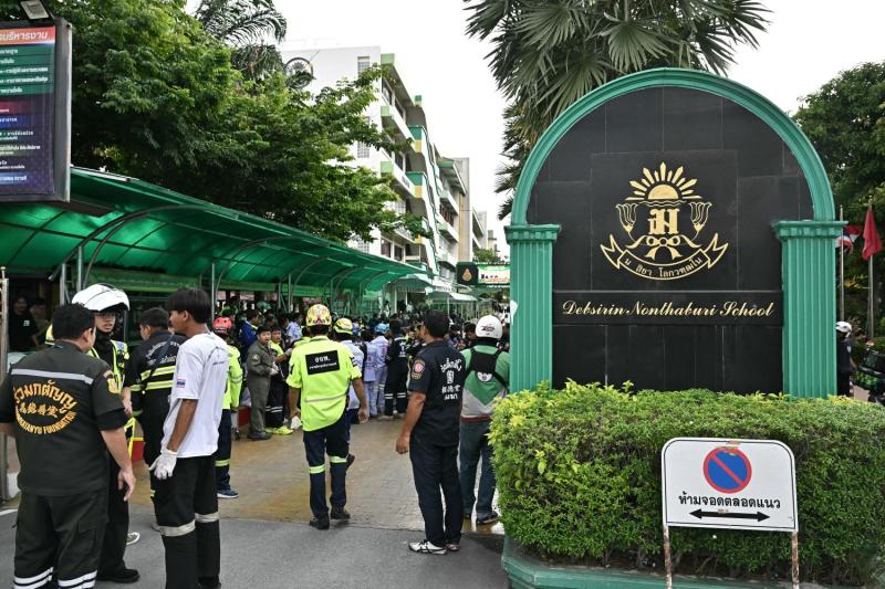 AFP - Mató a sus abuelos y luego hizo un tiroteo en una escuela: Lo que se sabe del ataque armado de adolescente en Tailandia