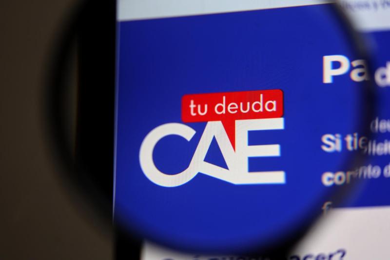 Justicia declara ilegal el doble cobro realizado a deudor del CAE - Aton