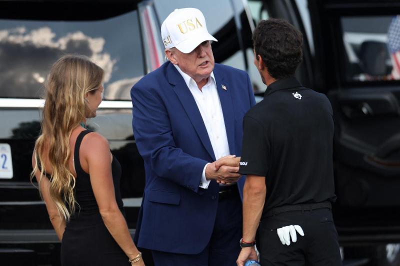 AFP - Con felicitación de Donald Trump: Joaquín Niemann conquista su noveno título en el LIV Golf