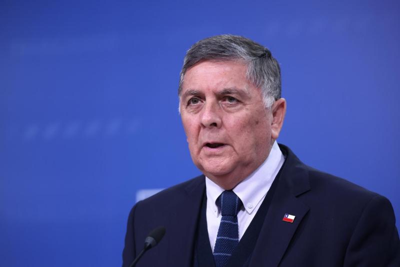 Aton- Biministro Claudio Alvarado
