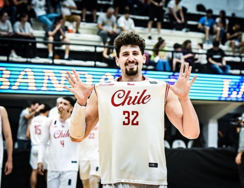 Instagram | @thebigchile32