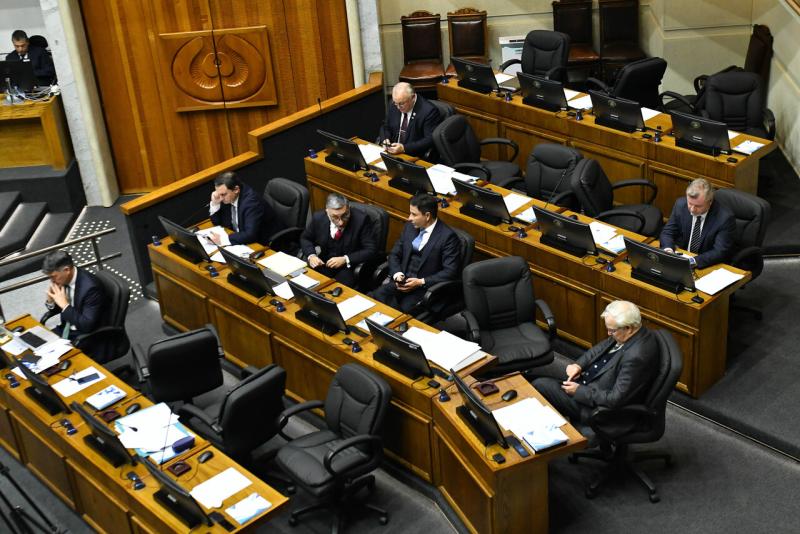 Agencia Uno - Senado aprobó los tres vetos del gobierno a la megarreforma