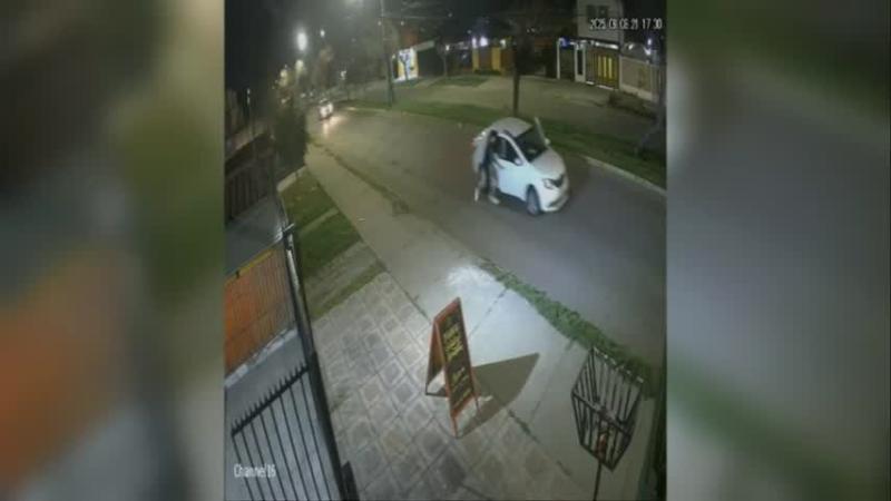 Detienen a adolescente de 16 años por violento robo a conductor de aplicación en Maipú