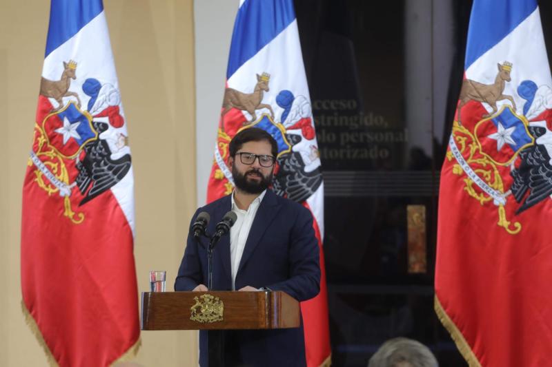 Agencia Uno - Boric llama a la izquierda a reflexionar tras derrotas electorales