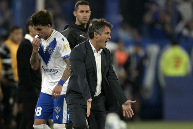 AFP News | Guillermo Barros Schelotto - Vélez