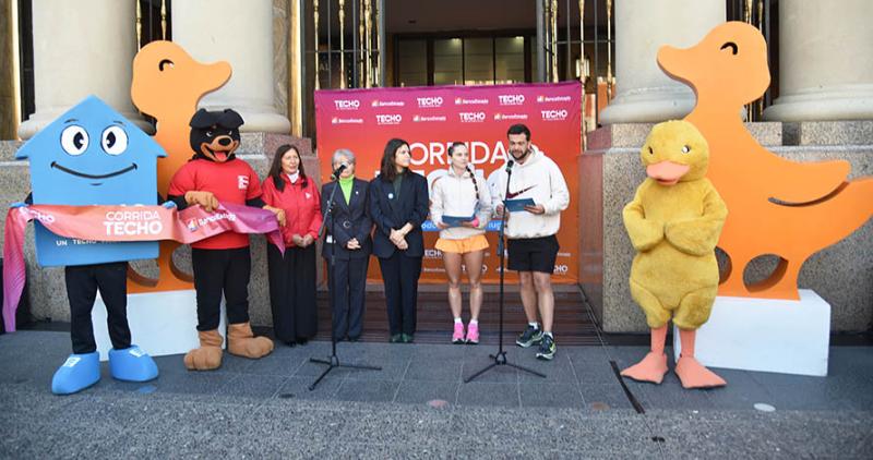 Cedida - Lanzamiento corrida TECHO-Chile