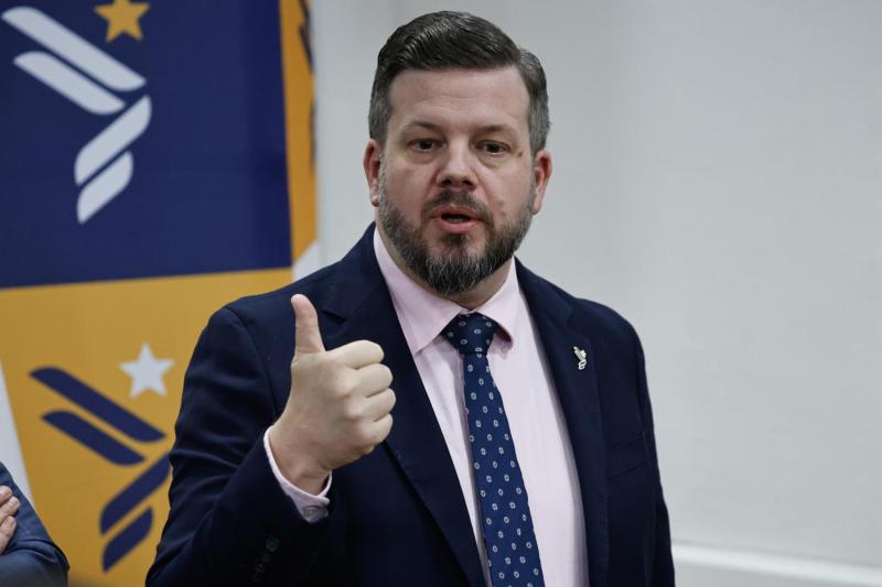 Libertarios defienden informe de comisión por 18-O - referencial Aton