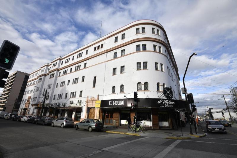 Agencia Uno - Confirman muerte de mujer que cayó en el Teatro Regional Cervantes de Valdivia antes de show de Myriam Hernández