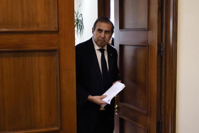 Senador Gahona (UDI) defiende su labor parlamentaria - Aton