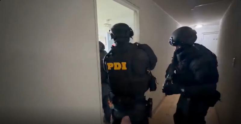 PDI incauta nueve armas con grabados de Fuerzas Armadas de Argentina en La Granja