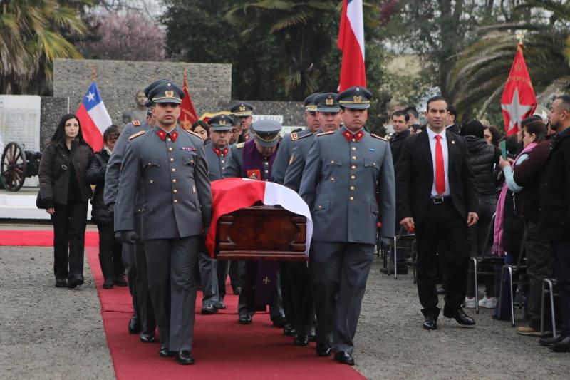 Ejército despide en Chillán a cabo segundo fallecido en accidente durante tareas de control - Agencia Uno