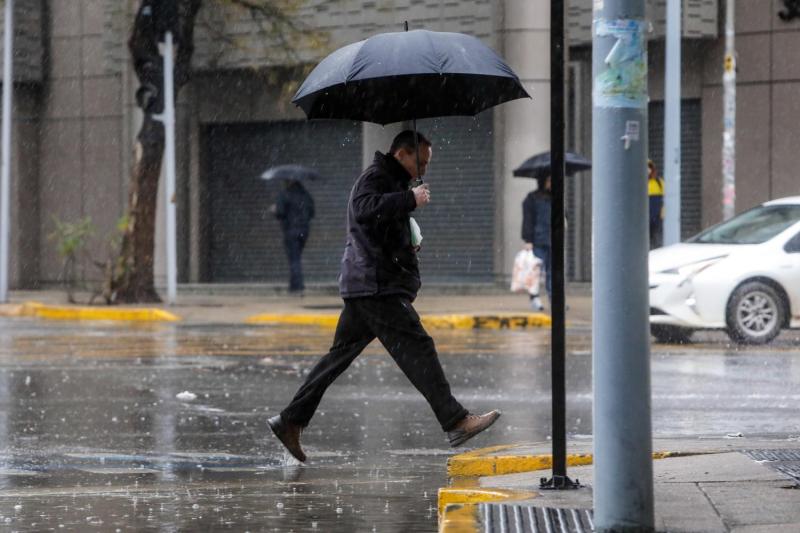 Agencia Uno - Lluvia en Santiago
