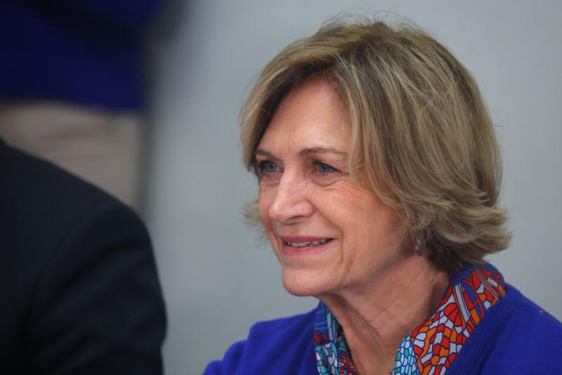 Aton - Evelyn Matthei