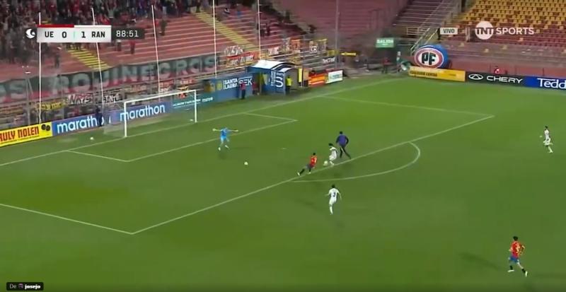 VIDEO | "Nunca antes visto": Recogepelotas de Unión Española interrumpió ataque de su propio equipo y fue expulsado - Chilean Premier League