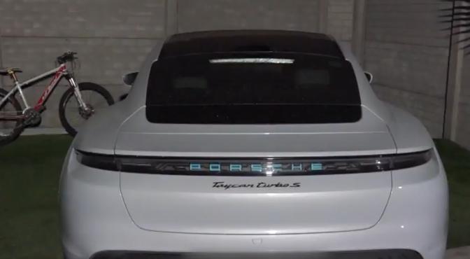 Porsche Taycan Turbo