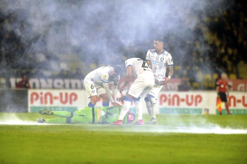 Huachipato actualiza estado de salud de Christian Bravo - Photosport