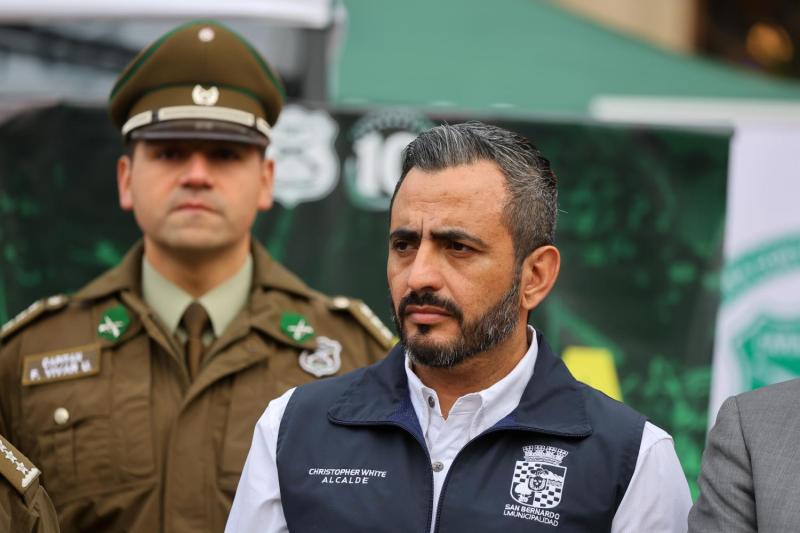 Alcalde White acudió a centro asistencial - Aton