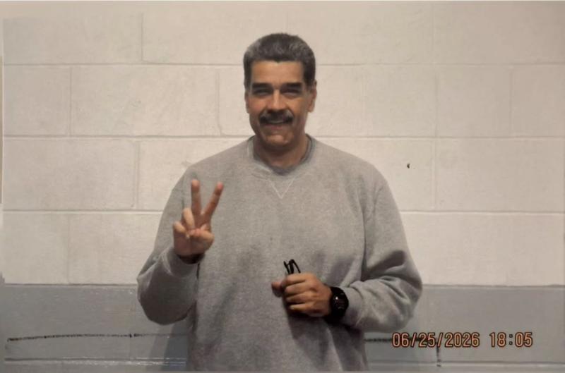 IG - Hijo de Maduro explica el origen de las fotografías de su padre en prisión