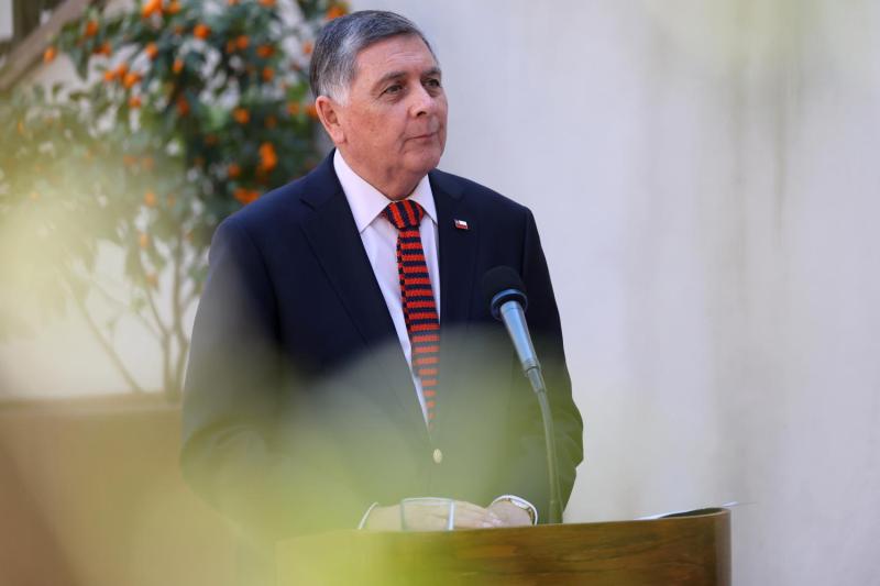 Aton- Biministro Claudio Alvarado