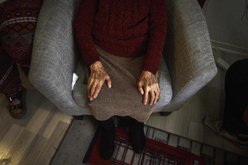 El costo familiar del femicidio: mujeres mayores asumen la crianza de sus nietos - Referencial Agencia Uno