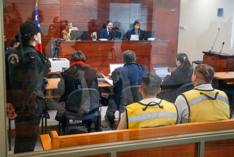 Condenan a dos hermanos por robo de fusiles - Aton