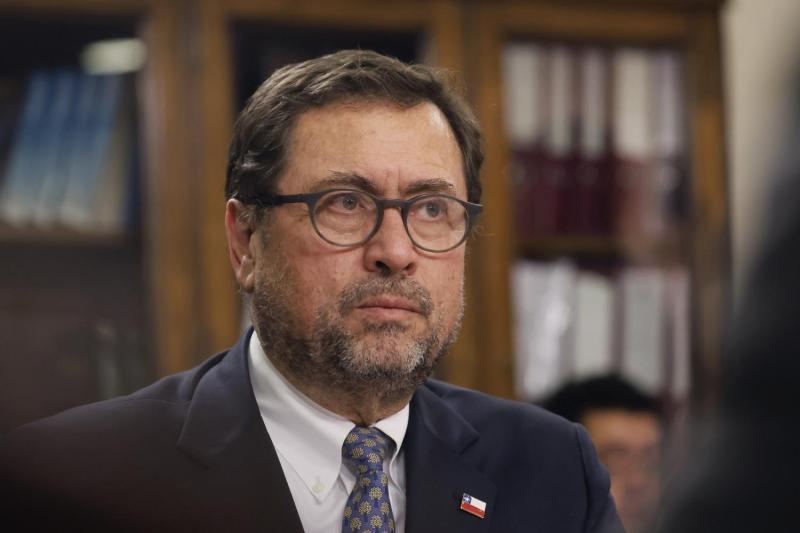 Aton- Se presentó interpelación al canciller