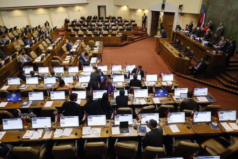 Aton- Cámara aprobó interpelación a Pérez Mackenna