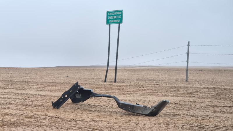 Fiscalía de Arica y Parinacota - Camioneta explotó tras activar mina antitanque