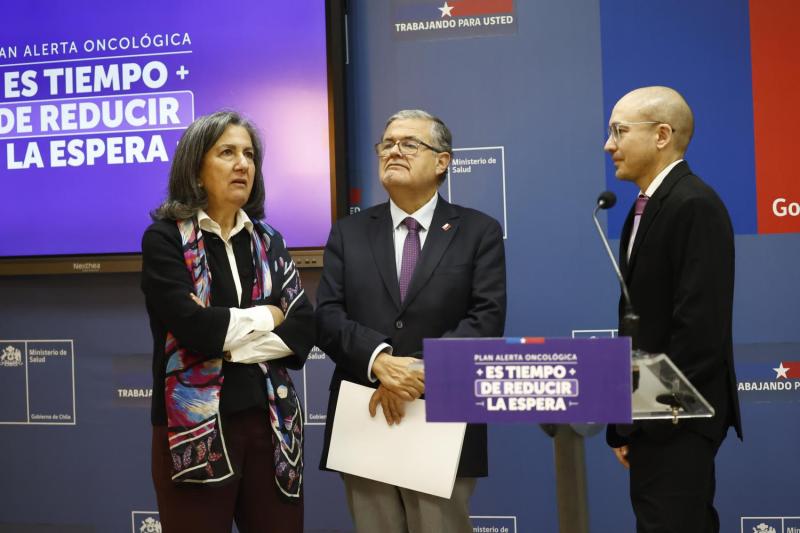 Subsecretario de Redes Asistenciales responde a Contraloría - Aton