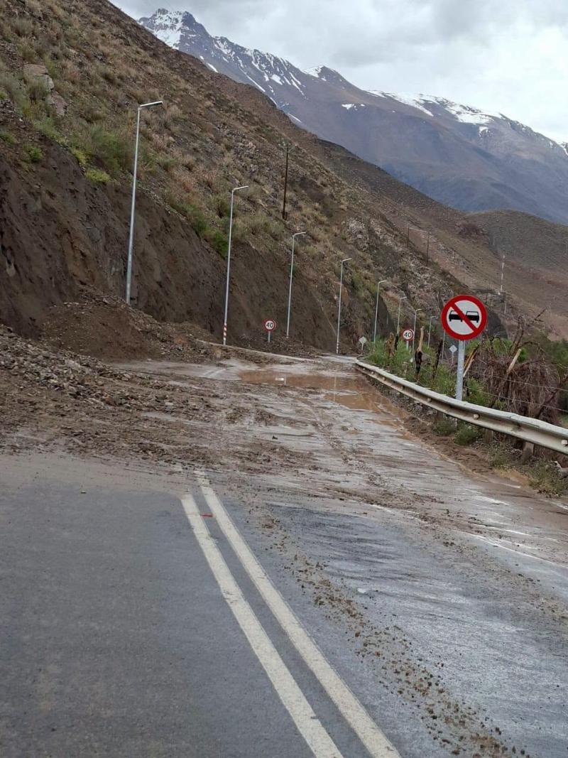 Corte de camino - Facebook: Municipalidad de Alto del Carmen