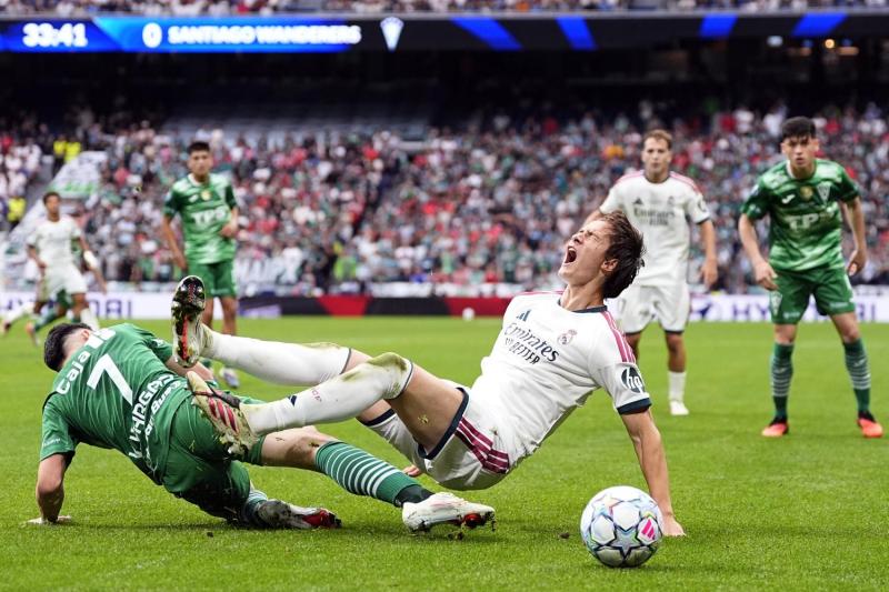 "Club de delincuentes": Escritor español criticó duramente a la Sub 20 de Santiago Wanderers - Photosport
