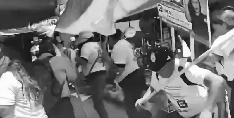 Capturas de video (Redes sociales) - Asesinan a tiros a candidata peruana