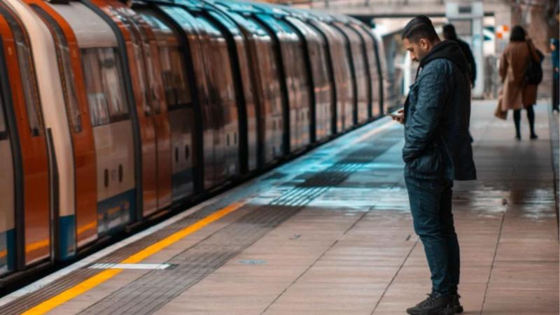 Pexels - 56% de chilenos creen que pueden reconocer contenido falsp, pero 70% entregaría datos sensibles