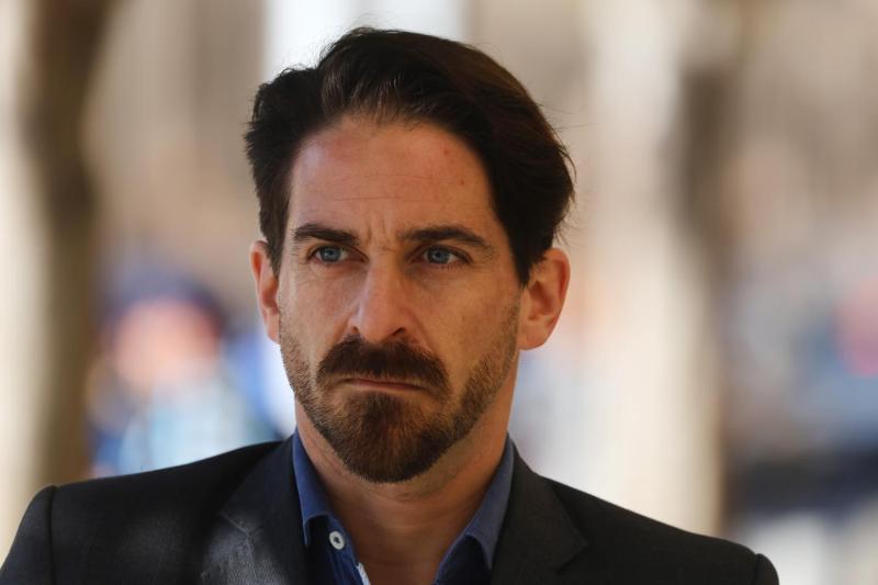 Aton- Diputado Gonzalo Winter (FA)