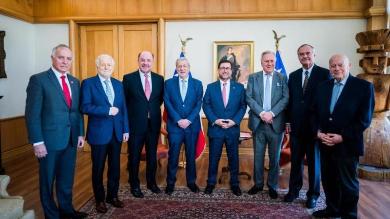 Ministerio de Relaciones Exteriores- Excancilleres se reunieron con Francisco Pérez Mackenna