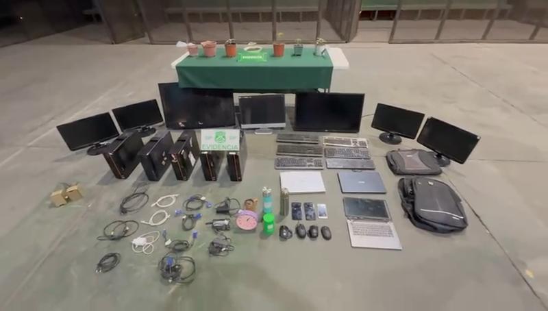 Allanaron vivienda por robo a colegio y encontraron siete plantas de cannabis: recuperan computadores y televisores