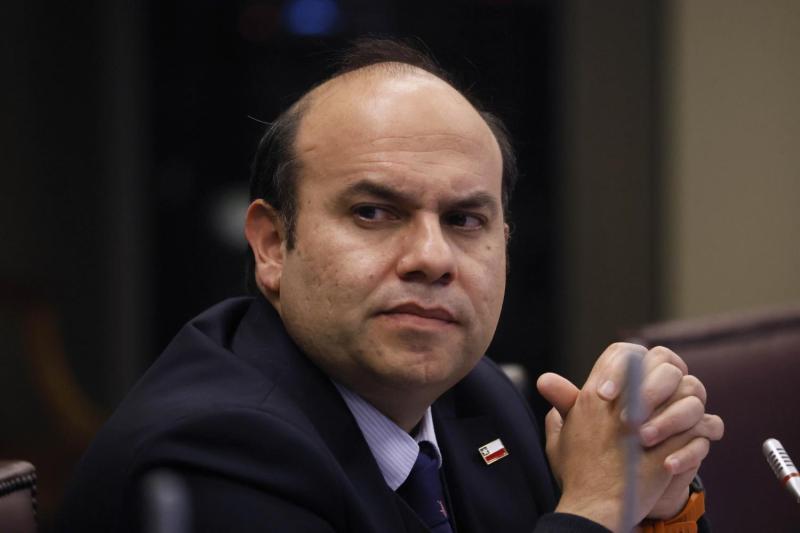 Aton- Subsecretario Máximo Pavez