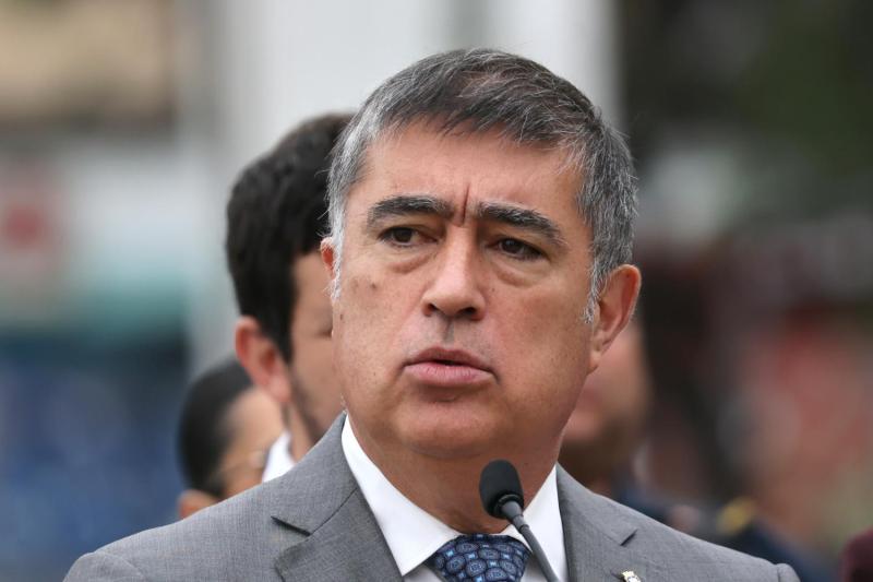 Aton- Desbordes instó al gobierno a reforzar sus relaciones en materia de defensa