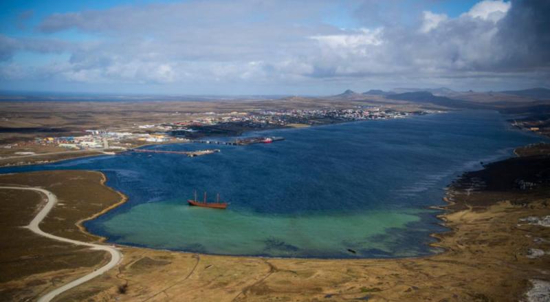 AFP - Milei inicia arbitraje contra "saqueo" petrolero en Malvinas