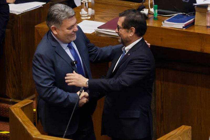 Aton - Diputado Venegas y canciller Pérez Mackenna en la interpelación