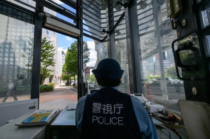 Dos chilenos fueron detenidos por robo de relojes en Tokio - referencial AFP