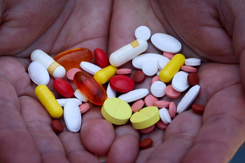 Agencia Uno (referencial) - Medicamentos