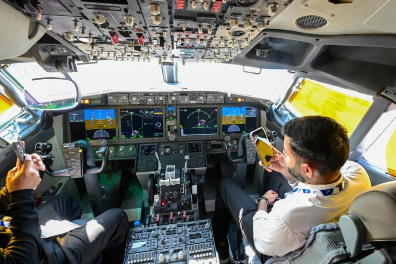 AFP - Pilotos de FlyDubai
